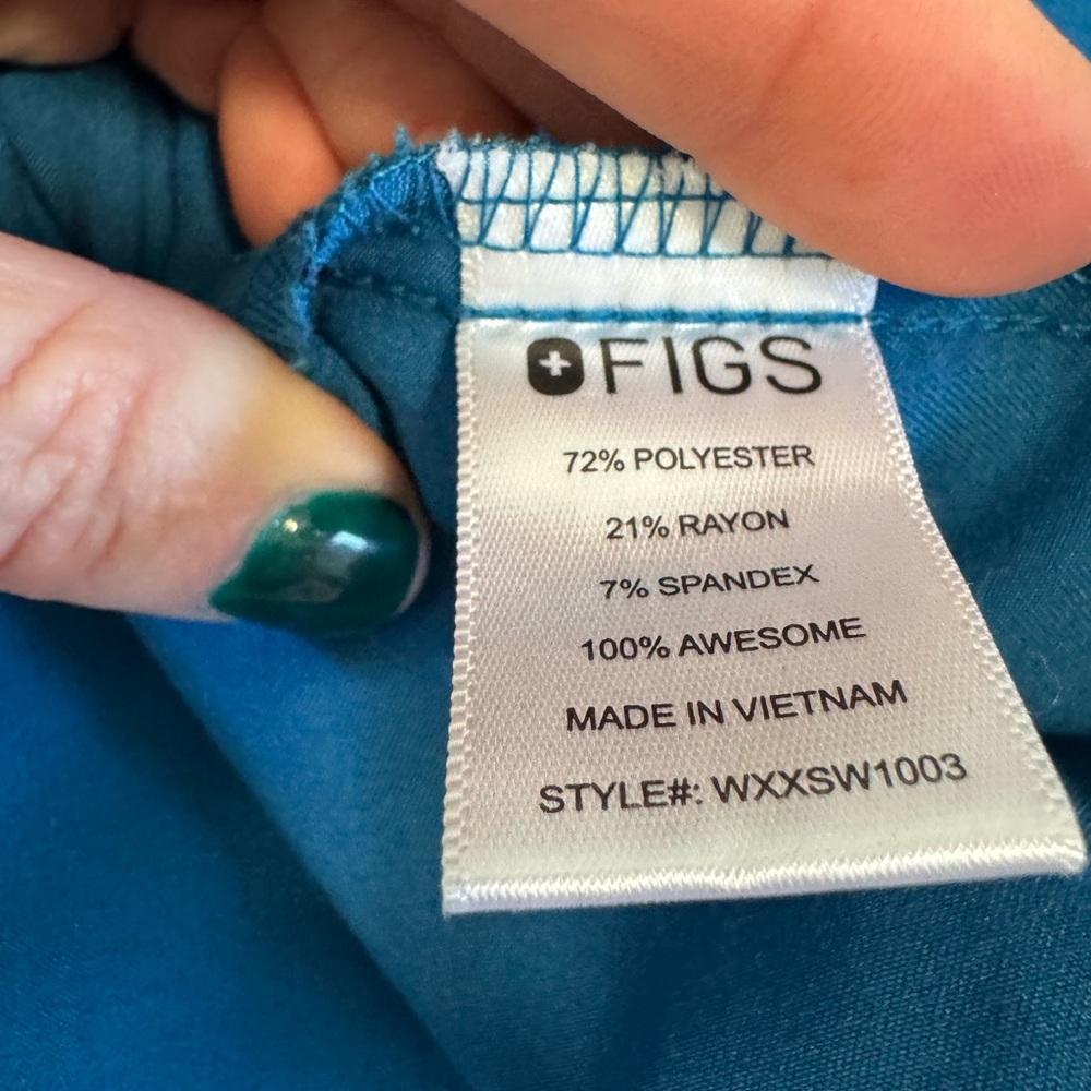 Figs Rafaela Scrub Top - Picture 6 of 6
